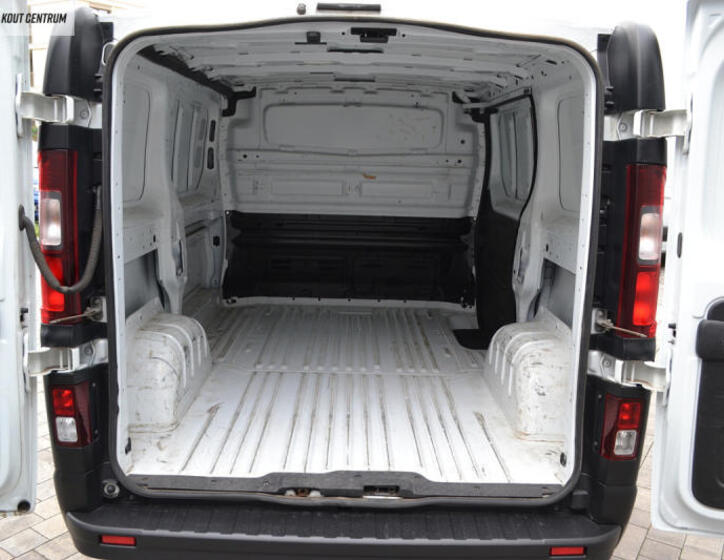 Renault Trafic 15