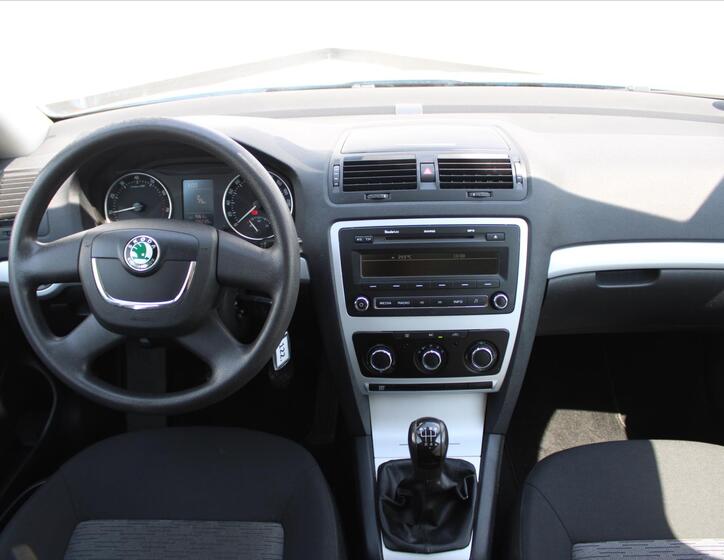 Škoda Octavia 12
