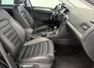 Volkswagen Golf 24