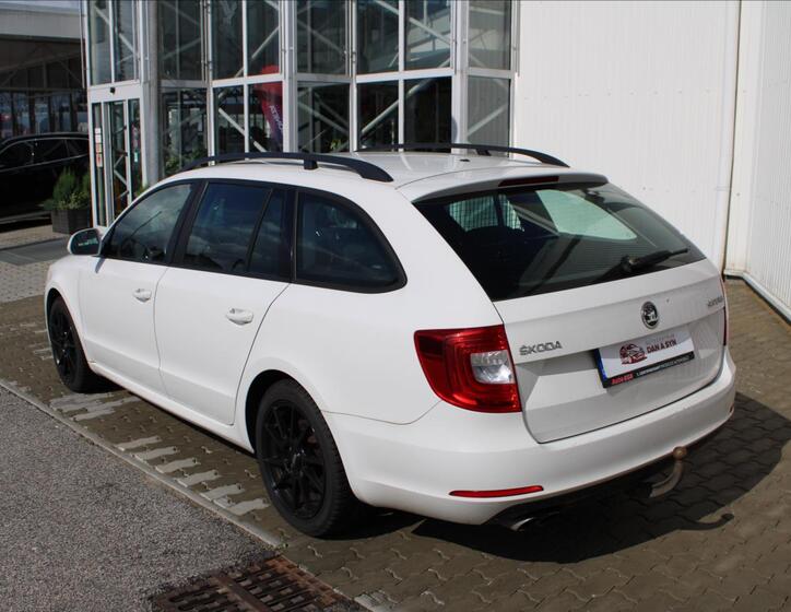 Škoda Superb 4
