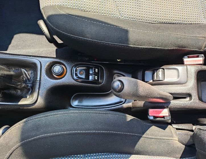 Peugeot 206 9