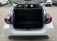 Toyota Yaris 8