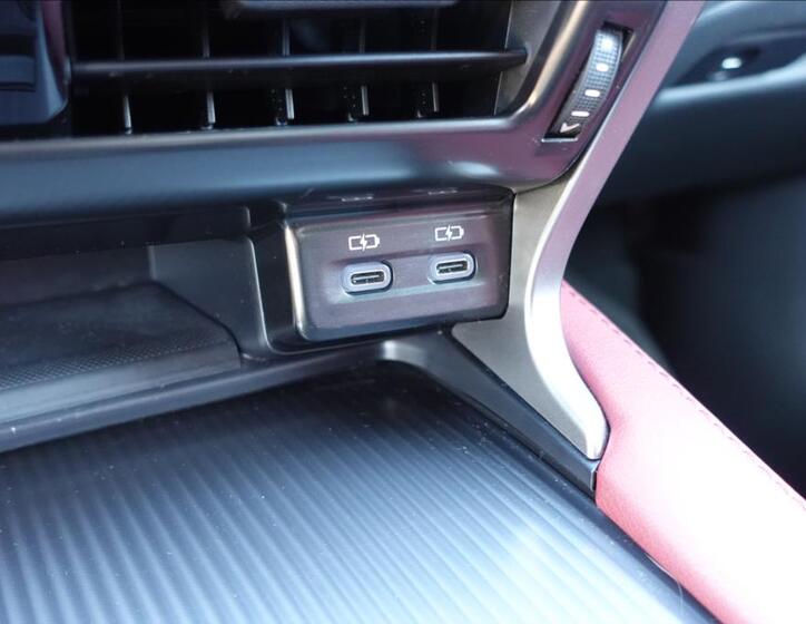 Lexus RX 500h 25