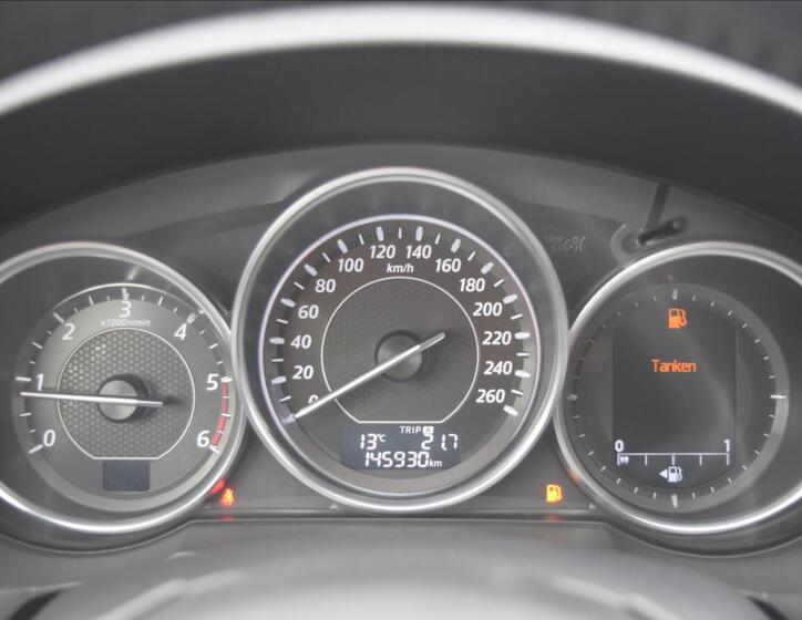 Mazda 6 40