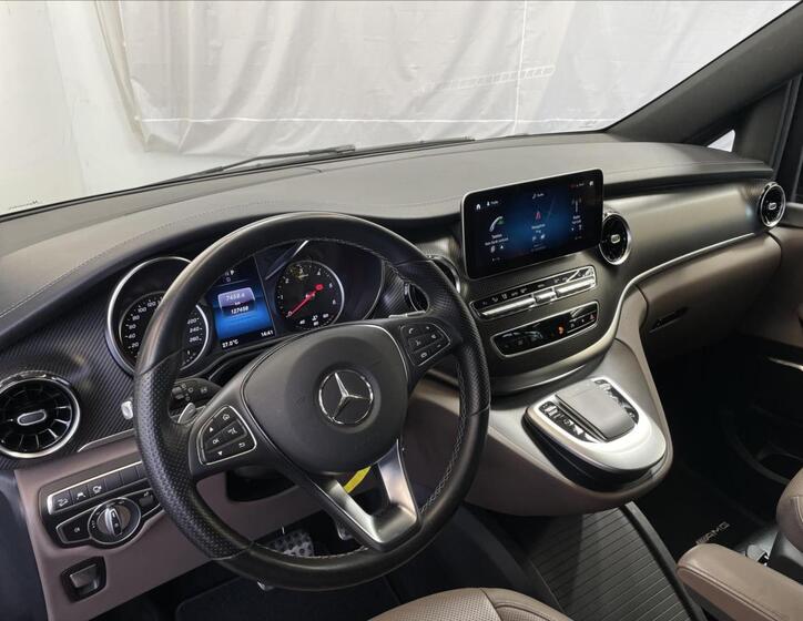 Mercedes-Benz Třídy V 9