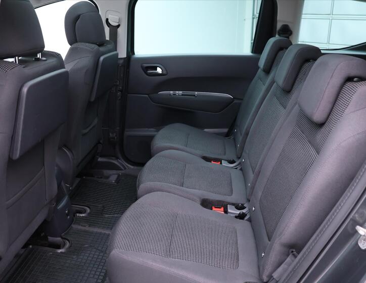 Peugeot 5008 14