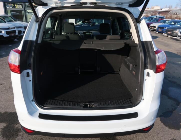 Ford Grand C-MAX 21
