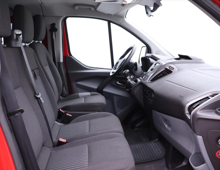 Ford Transit Custom 12
