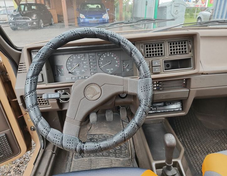 Škoda Favorit 5