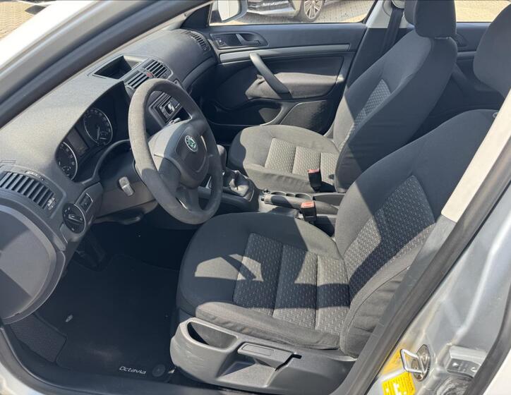 Škoda Octavia 9