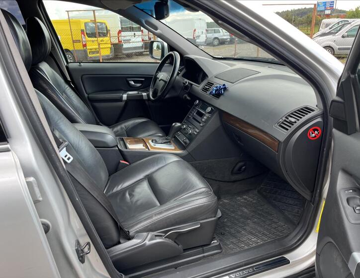 Volvo XC90 10