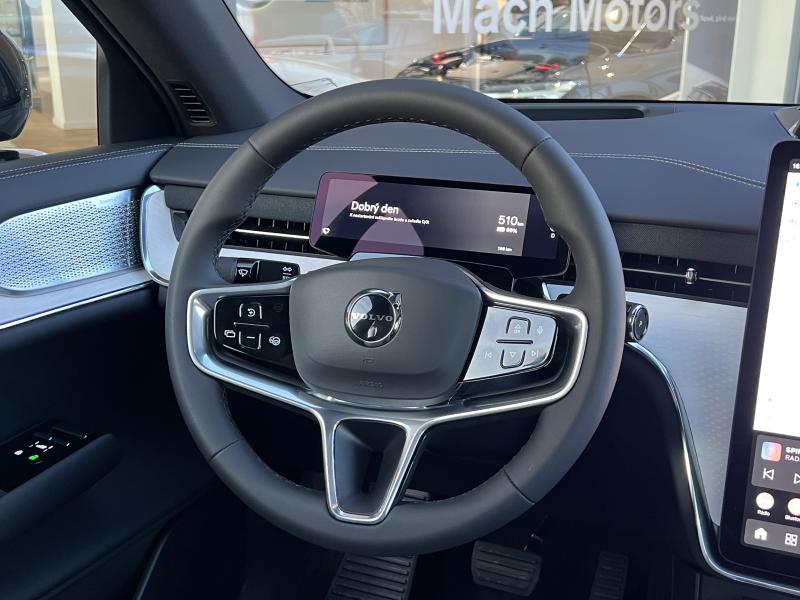 Volvo EX90