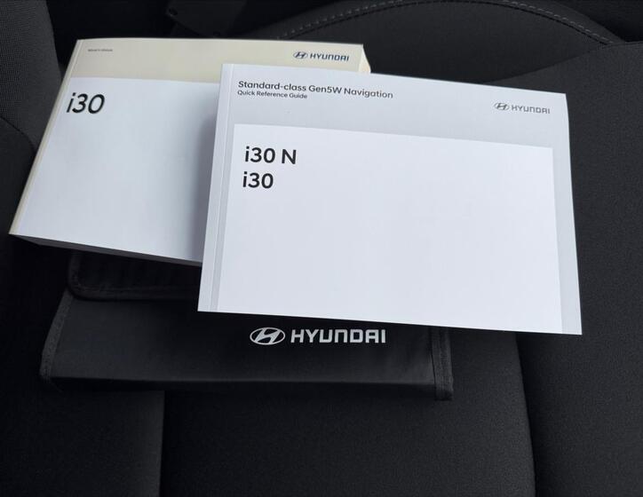 Hyundai i30 24