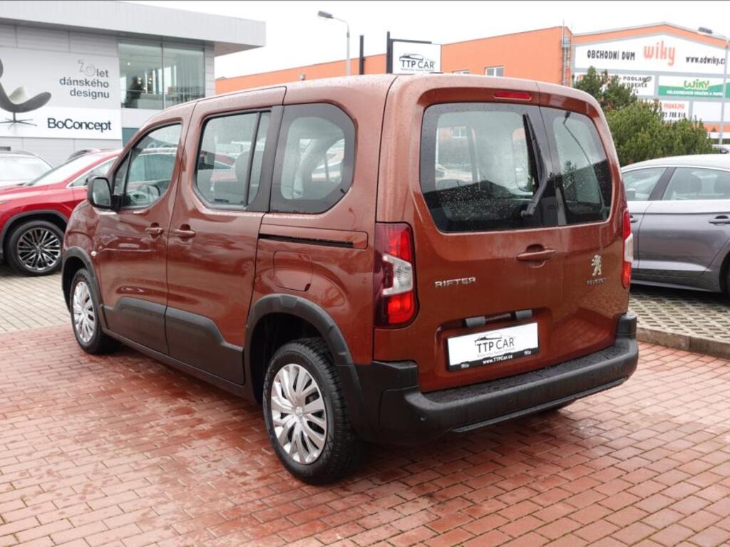Peugeot Rifter 6