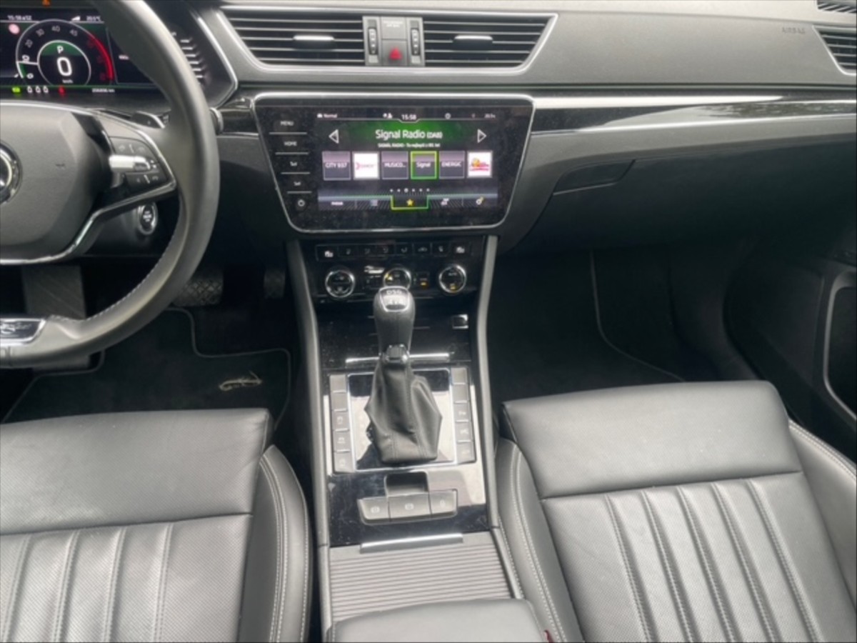 Škoda Superb