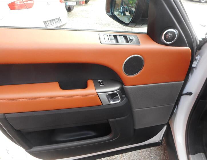 Land Rover Range Rover 10