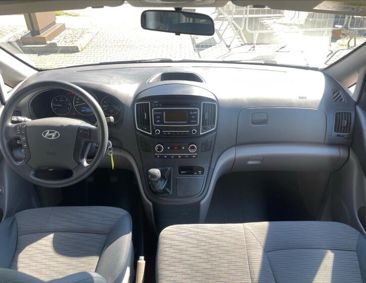 Hyundai H 1 8