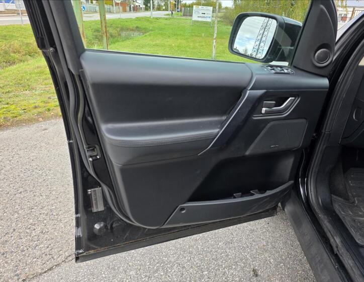 Land Rover Freelander 21