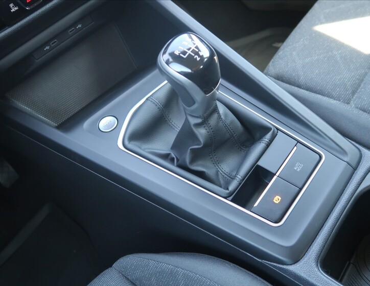 Volkswagen Golf 22