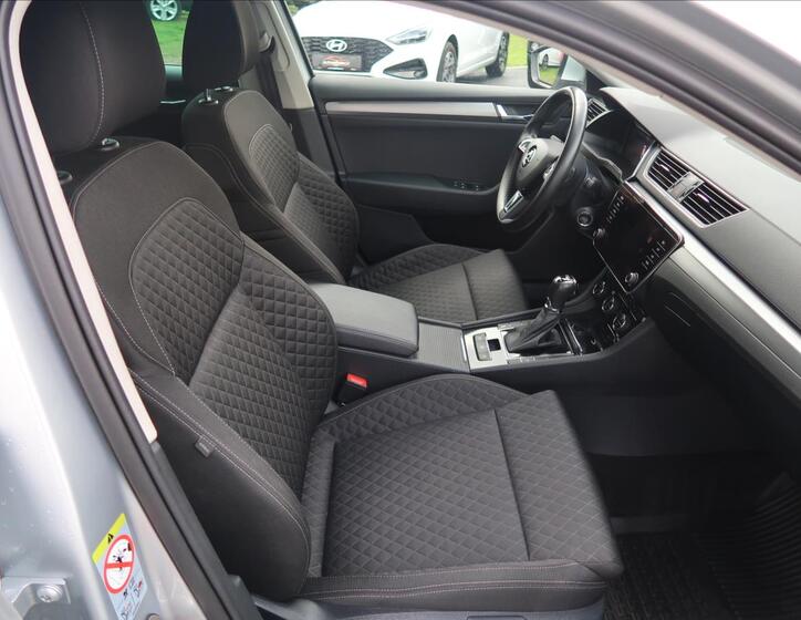Škoda Superb 14