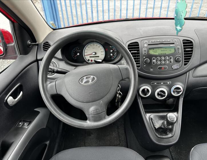 Hyundai i10 9