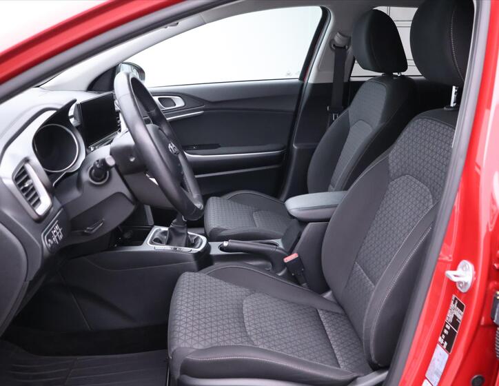 KIA Ceed 11