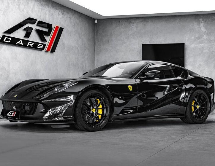 Ferrari 812 1