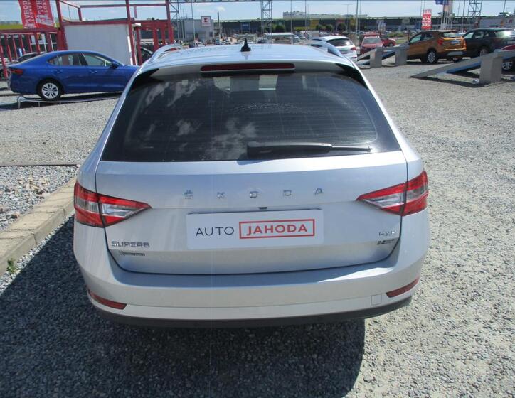 Škoda Superb 7