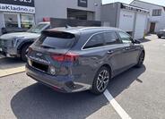 KIA Ceed 4
