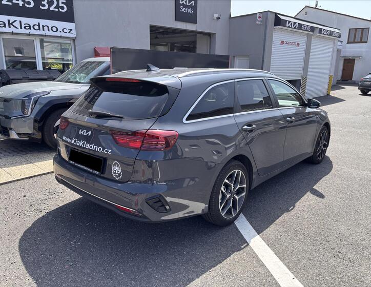 KIA Ceed 4