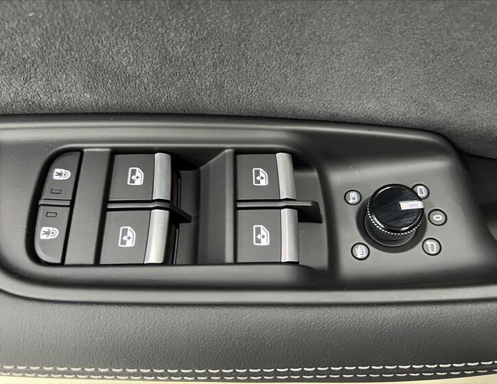 Audi Q8 31