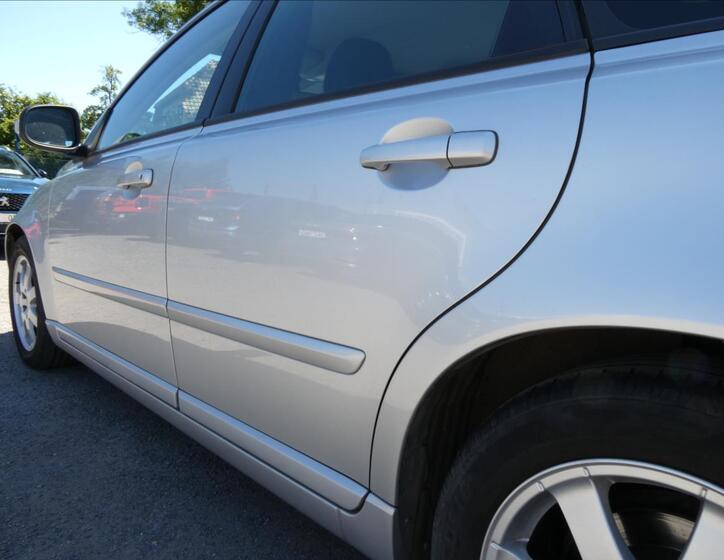 Volvo V50 13
