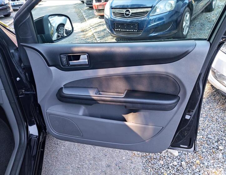 Ford Focus 17