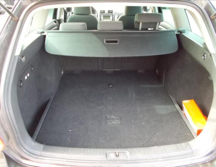 Volkswagen Golf 12