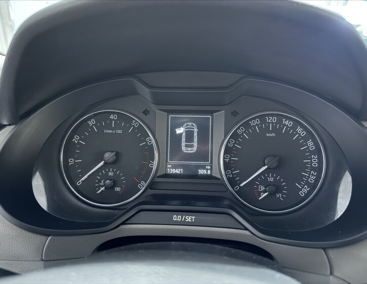 Škoda Octavia 9
