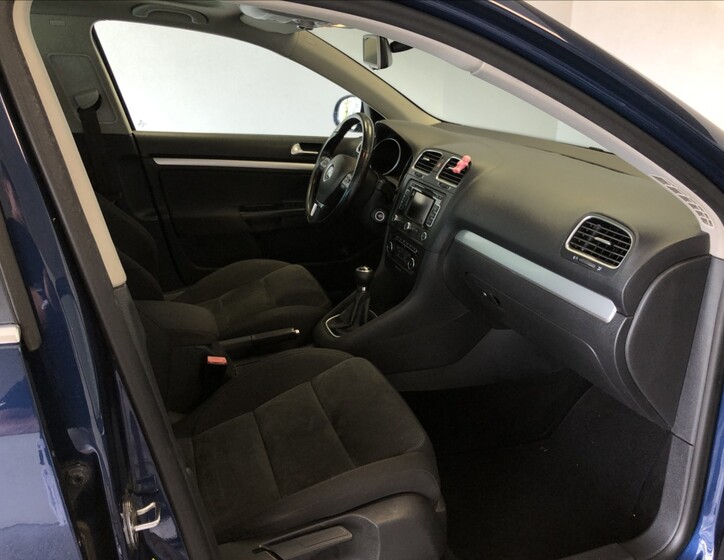 Volkswagen Golf 12
