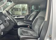 Volkswagen Multivan 8