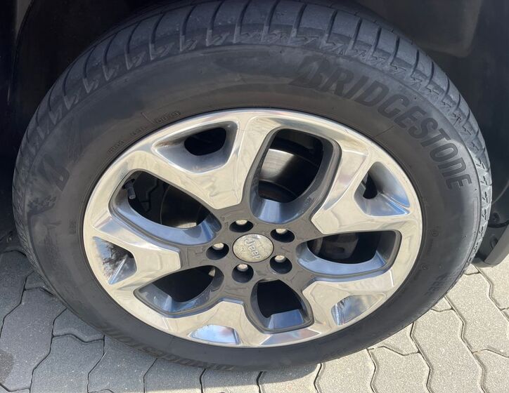 Jeep Compass 10