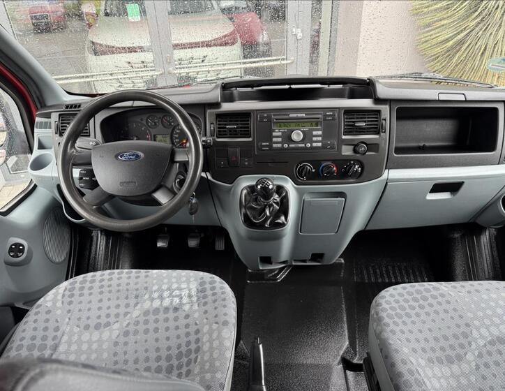 Ford Transit 13