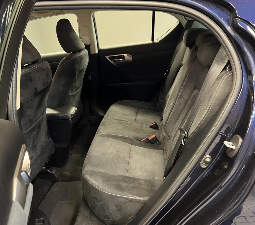 Lexus CT 200h