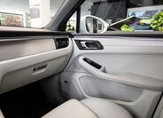 Porsche Macan 12