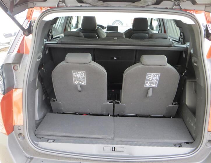 Peugeot 5008 7