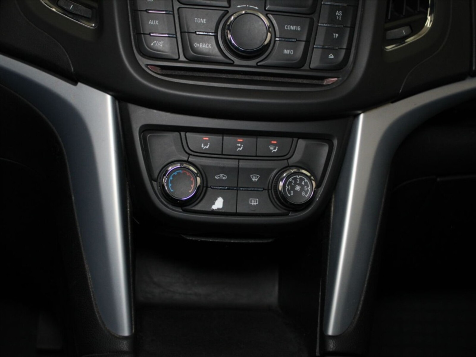 Opel Zafira 13