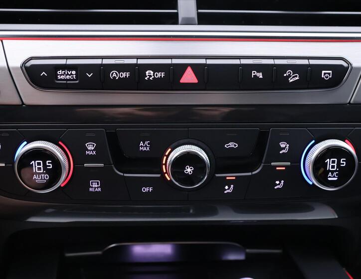 Audi Q7 32