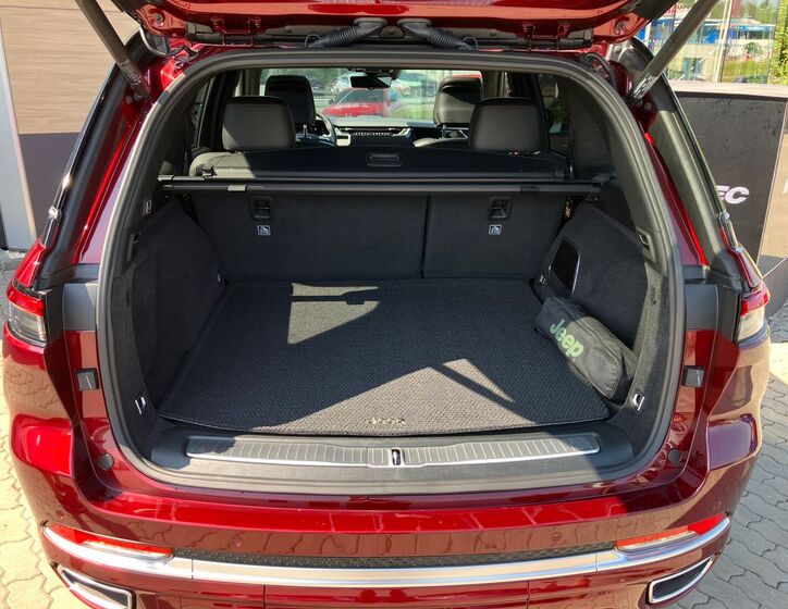 Jeep Grand Cherokee 42