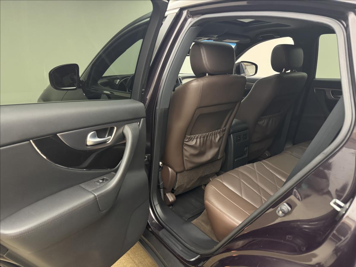 Infiniti FX30