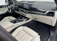 BMW X7 9