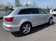 Audi Q7 5