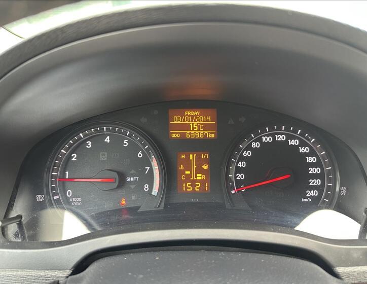 Toyota Avensis 15