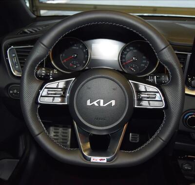 KIA XCeed 6